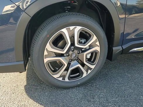 New 2025 Subaru Ascent Limited image 8