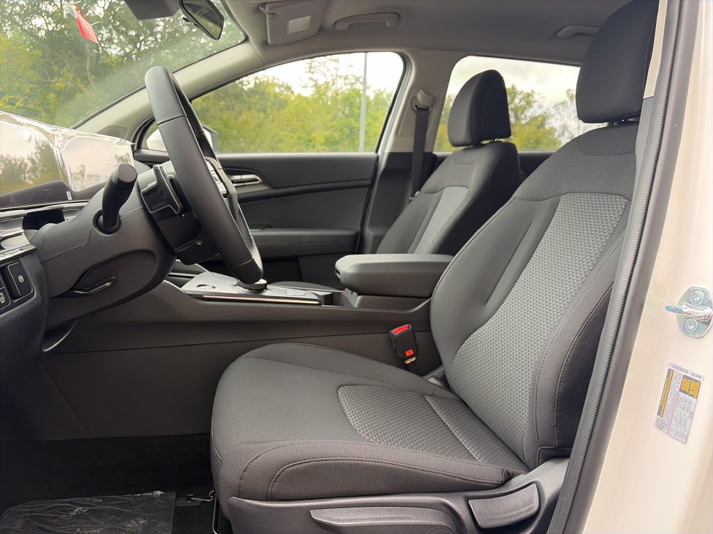 New 2027 Kia Sportage LX FWD image 14