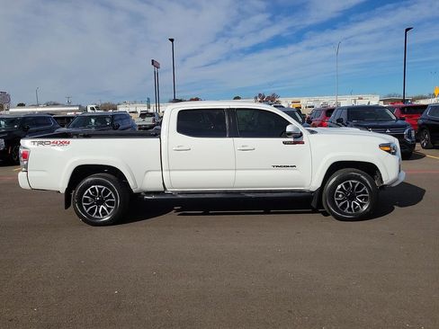 Used 2023 Toyota Tacoma TRD Sport image 5