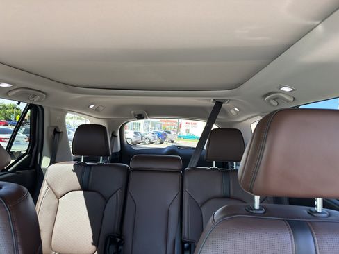 Used 2025 Honda Pilot Elite image 23