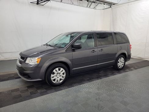 Used 2017 Dodge Grand Caravan SE w/ Power Window Group FWD image 2