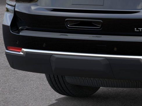 New 2026 Chevrolet Suburban LT w/ Comfort Package RWD image 14