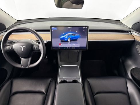 Used 2023 Tesla Model Y Long Range image 26