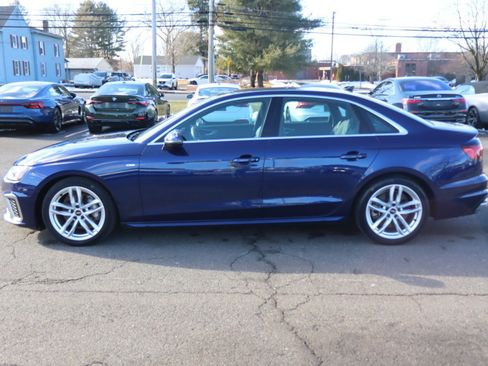 Used 2022 Audi A4 2.0T Premium Plus w/ Premium Plus Package image 9