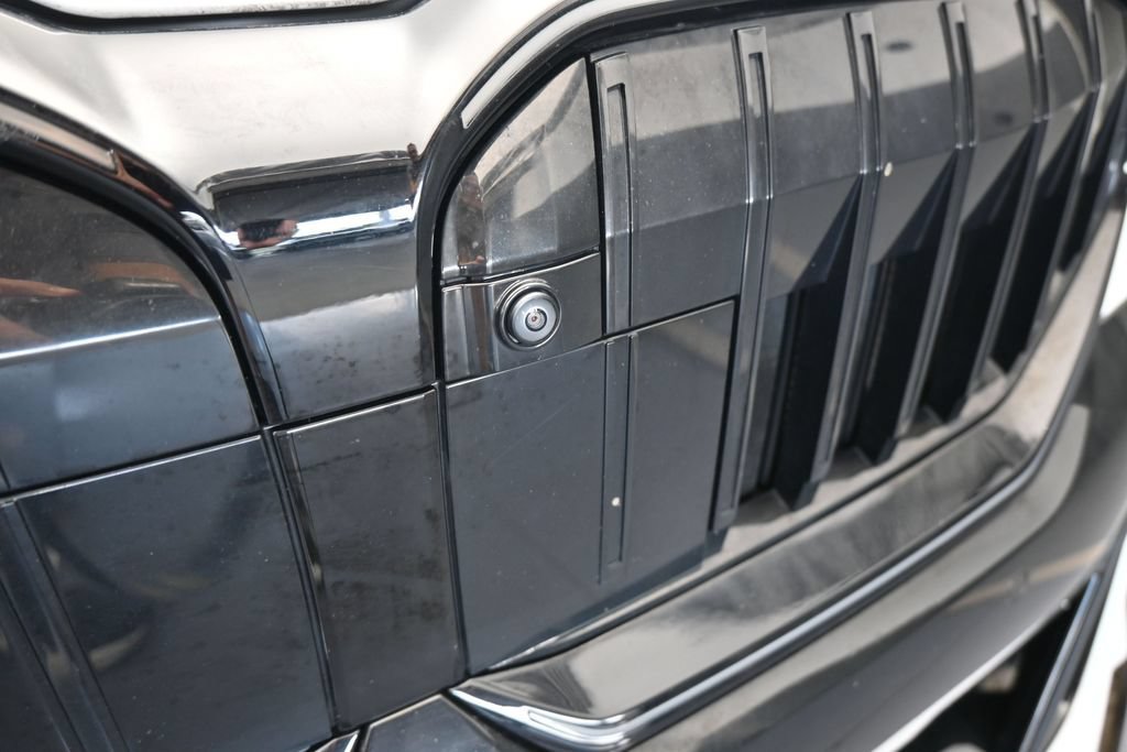 Used 2024 BMW 530i w/ M Sport Package RWD image 54