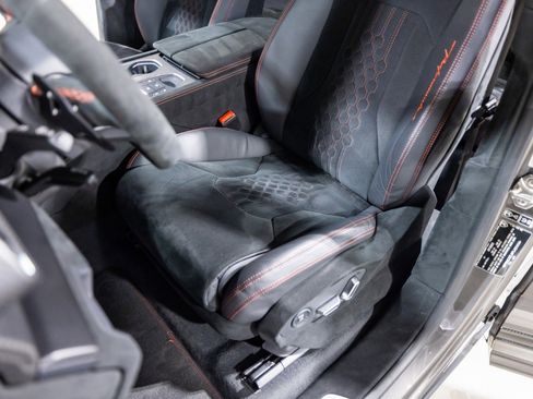 Used 2023 Lamborghini Urus Performante image 44