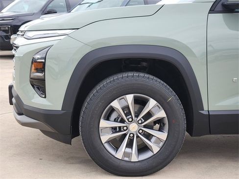 New 2026 Chevrolet Equinox LT w/ Convenience Package II image 6