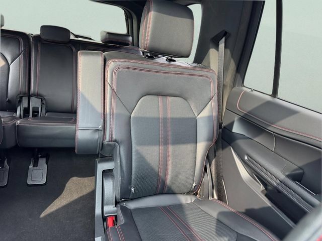 Used 2023 Ford Expedition Limited AWD/4WD image 18