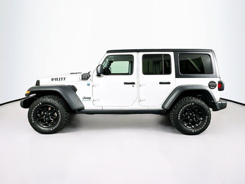 Used 2023 Jeep Wrangler Unlimited w/ Cold Weather Group AWD/4WD image 4