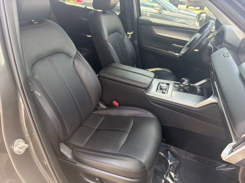 Used 2025 MAZDA CX-90 3.3 Turbo w/ Preferred Package AWD/4WD image 21