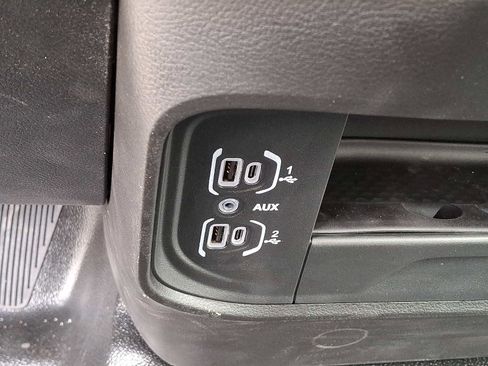 New 2026 RAM 5500 4x4 Regular Cab image 14