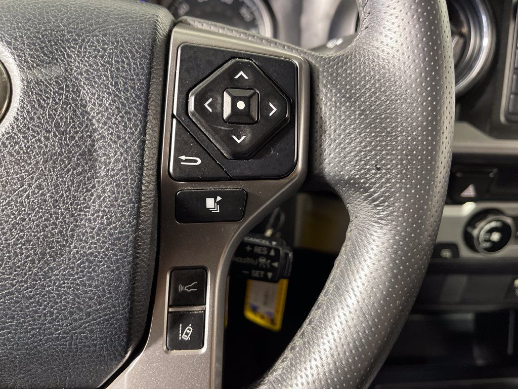 Certified 2018 Toyota Tacoma SR5 w/ SR5 Appearance Package (SM) RWD image 27