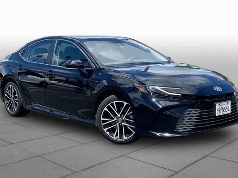 Certified 2025 Toyota Camry XLE FWD image 2