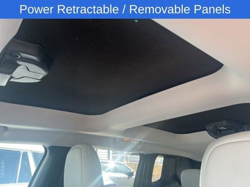 Used 2019 Jeep Renegade Limited w/ UConnect 8.4 Nav Group image 9