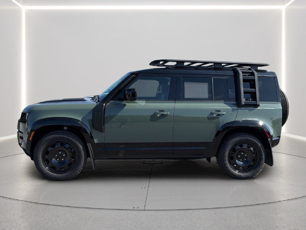 New 2026 Land Rover Defender 110 AWD/4WD image 13
