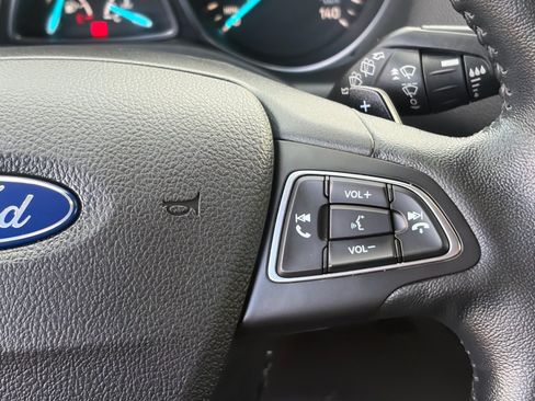 Used 2017 Ford Escape Titanium FWD image 15