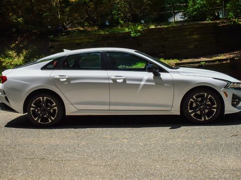 Used 2024 Kia K5 GT-Line w/ GT-Line Premium Package FWD image 9