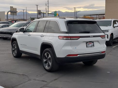 Used 2024 Jeep Grand Cherokee Limited 4xe image 8