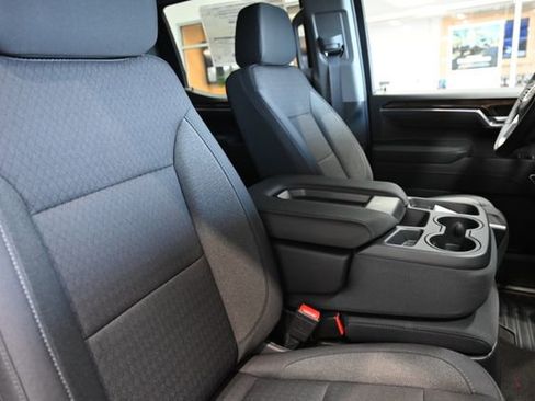 New 2026 GMC Sierra 1500 Elevation image 9