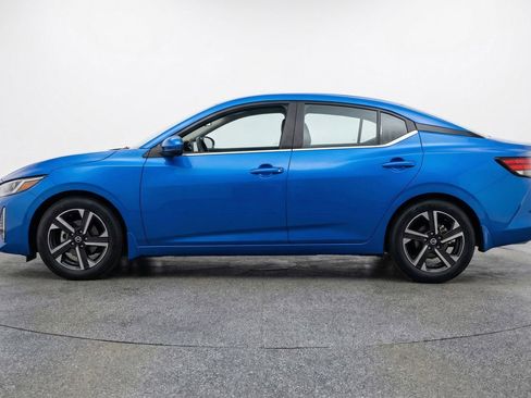 Used 2025 Nissan Sentra SV FWD image 5