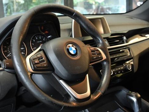Used 2017 BMW X1 xDrive28i AWD/4WD image 25