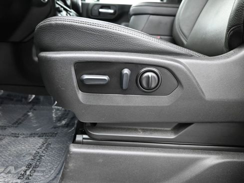 Used 2022 GMC Sierra 3500 Denali image 13