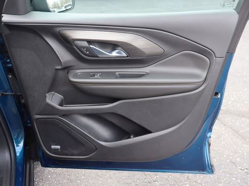 Used 2021 GMC Terrain SLT w/ LPO, Dark Accent Package image 30