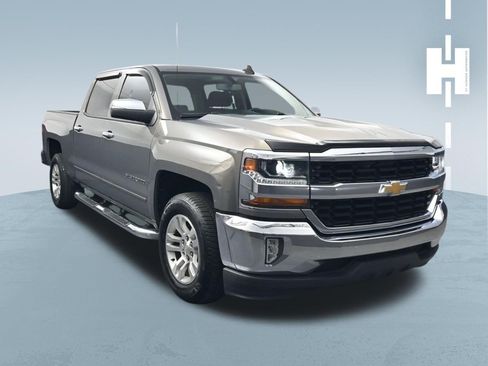 Used 2017 Chevrolet Silverado 1500 LT w/ All Star Edition image 2