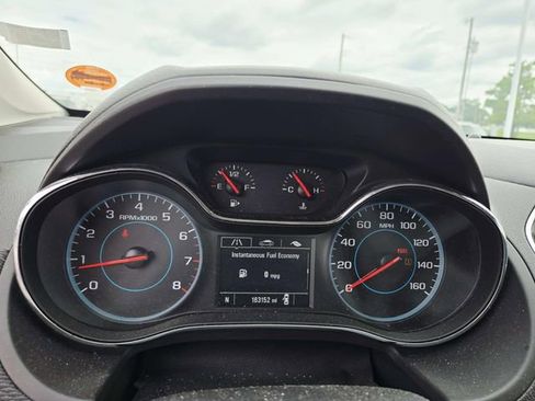 Used 2016 Chevrolet Cruze LS FWD image 11