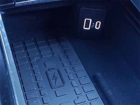 Certified 2024 Lincoln Corsair AWD w/ Equipment Group 101A image 22