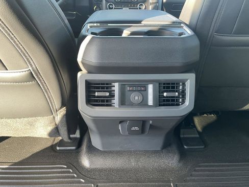 New 2026 Ford F250 Lariat w/ Black Appearance Package image 28