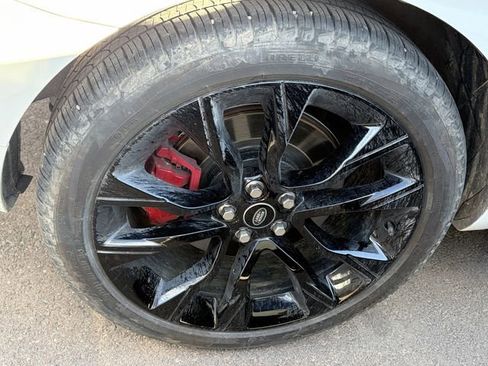 Used 2022 Land Rover Range Rover Sport HST image 4