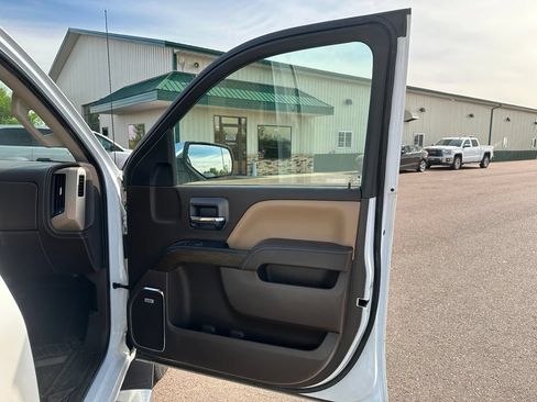 Used 2017 GMC Sierra 1500 Denali AWD/4WD image 28