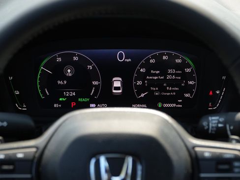 Used 2025 Honda Accord Sport image 25