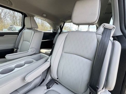 Used 2023 Honda Odyssey Elite image 25