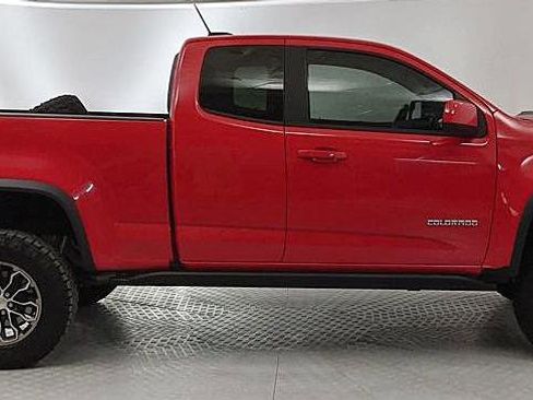 Used 2018 Chevrolet Colorado ZR2 image 2