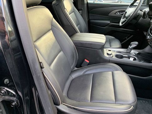 Certified 2023 Chevrolet Traverse Premier w/ Redline Edition image 29