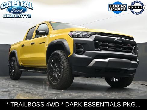 Used 2024 Chevrolet Colorado Trail Boss w/ LPO, Dark Essentials Package AWD/4WD image 19