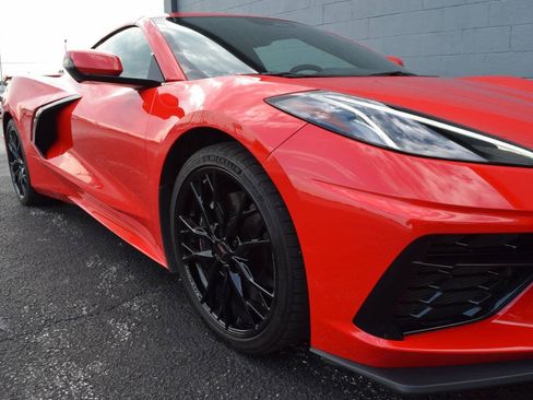 Used 2025 Chevrolet Corvette Stingray Coupe w/ Z51 Performance Package RWD image 21