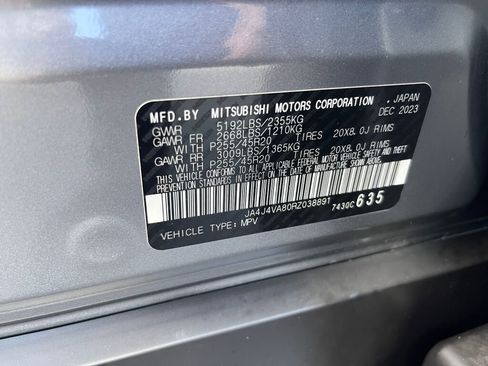 Used 2024 Mitsubishi Outlander SE image 35