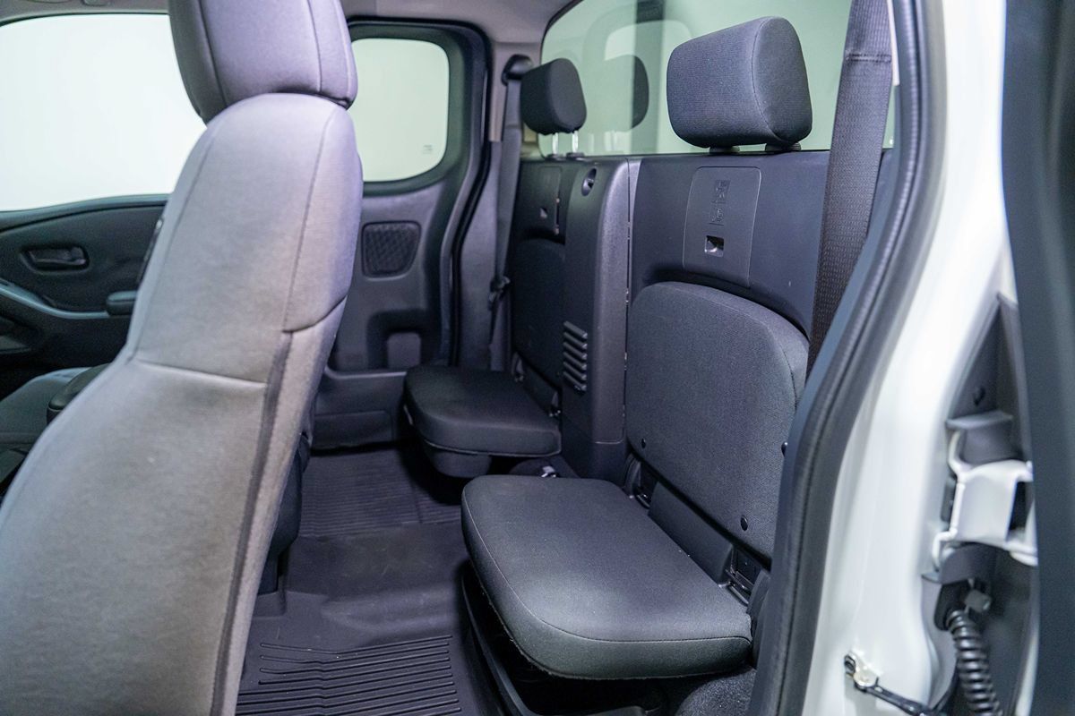 Used 2022 Nissan Frontier S w/ Technology Package RWD image 10
