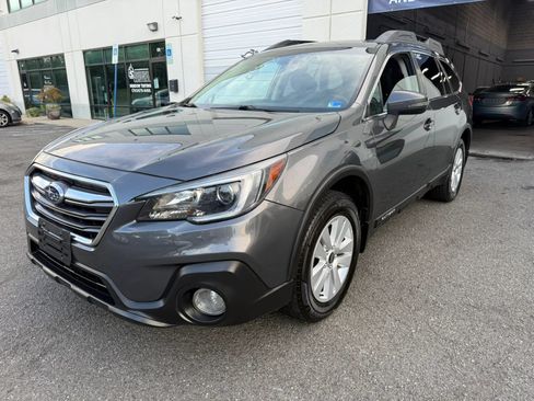 Used 2018 Subaru Outback 2.5i Premium AWD/4WD image 10