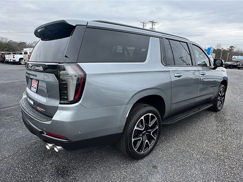 New 2026 Chevrolet Suburban RST w/ Comfort Package image 5