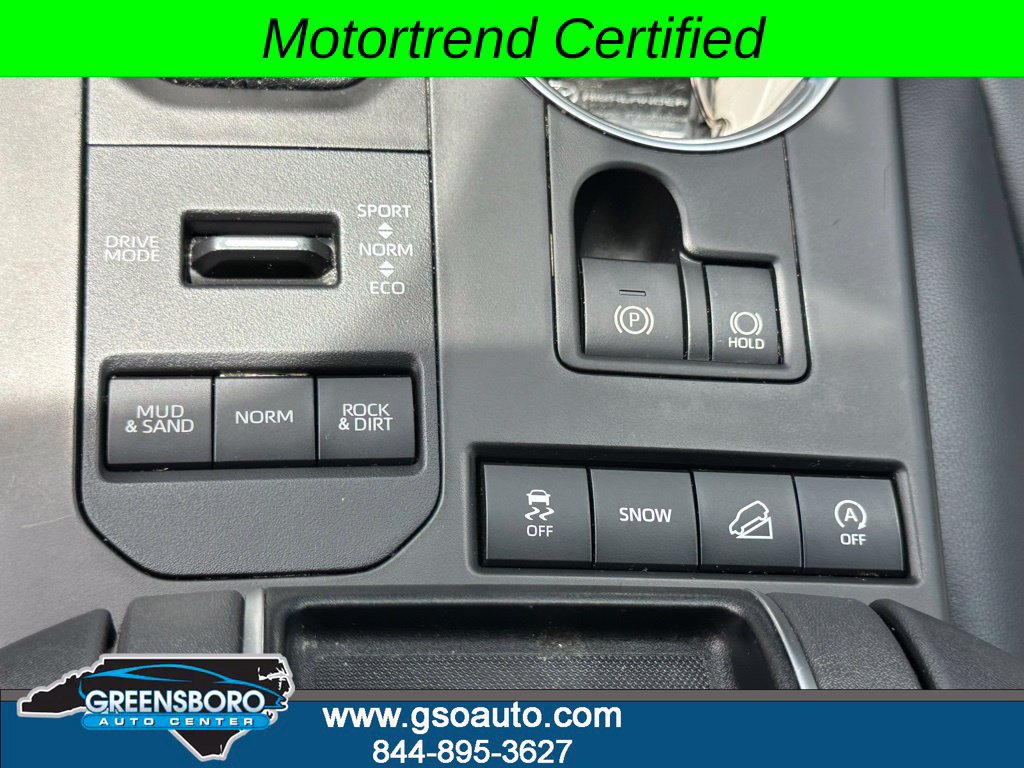 Used 2020 Toyota Highlander XLE AWD/4WD image 31