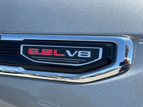 Used 2023 GMC Sierra 1500 Denali w/ Technology Package AWD/4WD image 11