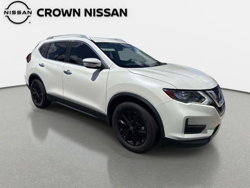 Certified 2020 Nissan Rogue SV FWD image 10