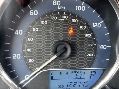 Used 2016 Toyota Corolla L image 12