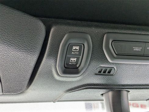 Used 2023 Jeep Wrangler Unlimited Sahara w/ Cold Weather Group image 19