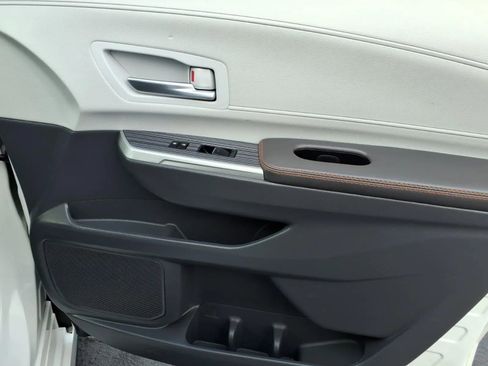 Used 2023 Toyota Sienna XSE w/ XSE Plus Package image 11