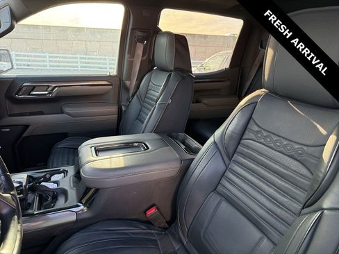 Used 2022 Chevrolet Silverado 1500 ZR2 w/ Technology Package AWD/4WD image 8